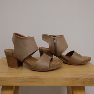 Euro Soft Arlene Sandal by Sofft, Tan Suede Womens 8